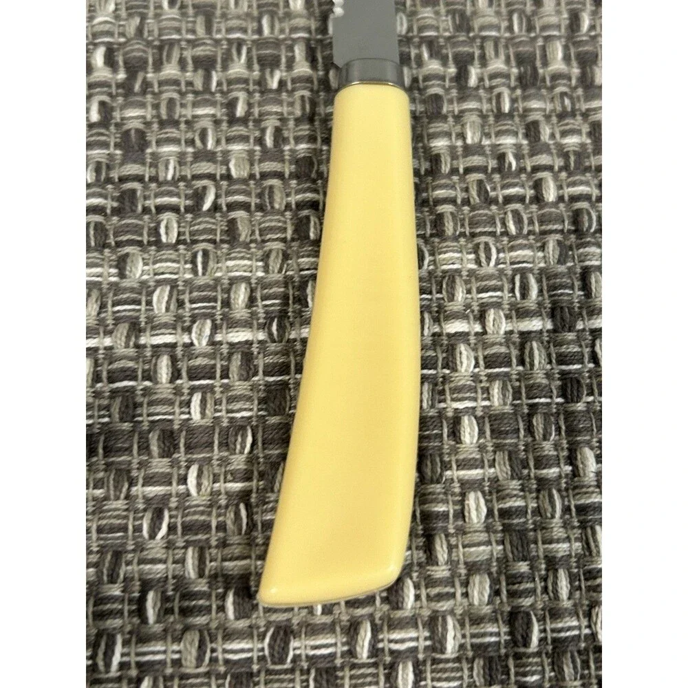 Vintage Quikut Serrated Stainless Steel Steak Knives Lot Of 4 Plastic Handles